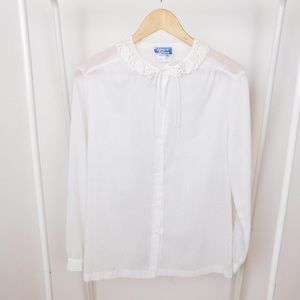 Ship n Shore White Lace Collar Vintage Blouse